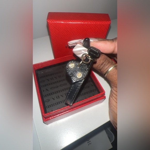 Prada Leather Bracelet and heart charms band full inclusion - Picture 4 of 6